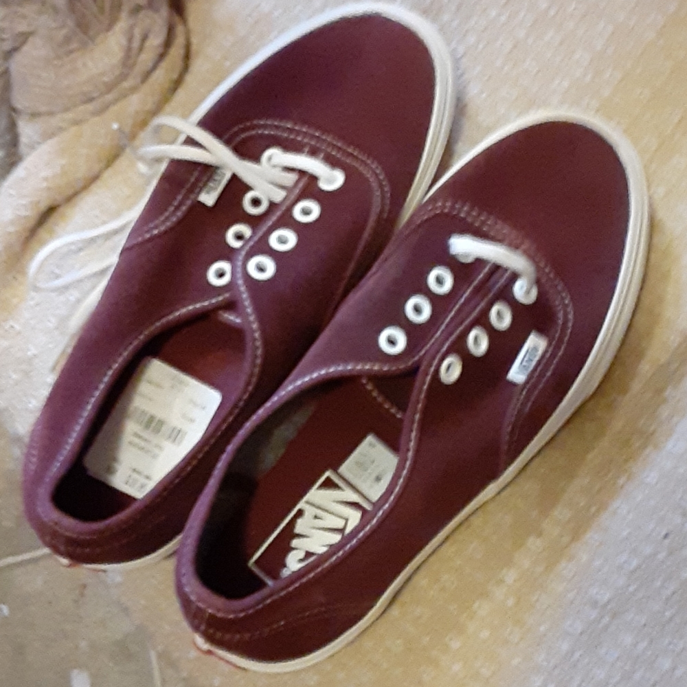 Maroon sueded thick sole Van's lace up 7.5W 6M - add on $35